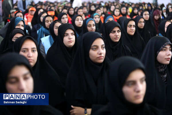 آیین بهره‌برداری و رونمایی از طرح‌های ارتقا عدالت آموزشی و پرورشی بنیاد مستضعفان
