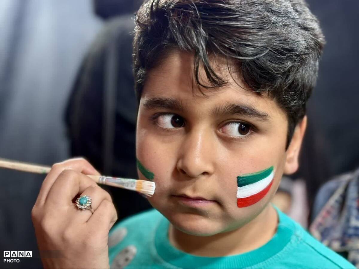 حماسه حضور دهه نودی‌های تفت در سوگ رهبر شهید
