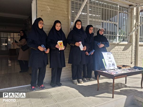 تقدیر از برگزیدگان هفتگی در کوثر نور