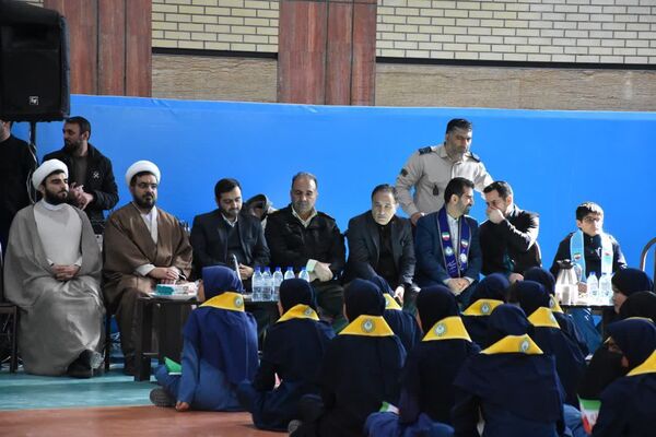 همایش دانش‌آموزی «یاوران انقلاب، پیشتازان مقاومت» آموزش و پرورش دماوند