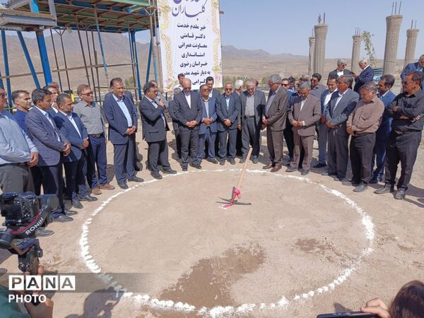 آیین کلنگ زنی خیابان «غذا» در بزرگترین مجموعه گردشگری منطقه ترشیز 