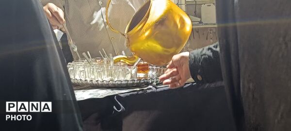 خدمت رسانی موکب مردمی شهید یزدانیان به اجتماعات شبانه اهالی روستای ورجان قم 