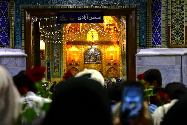 عید امامت در حرم امام رضا(ع)