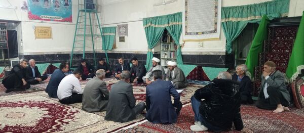 نشست مسئولان و هیات امنای مسجد صاحب الزمان (عج) روستای گزکوه 