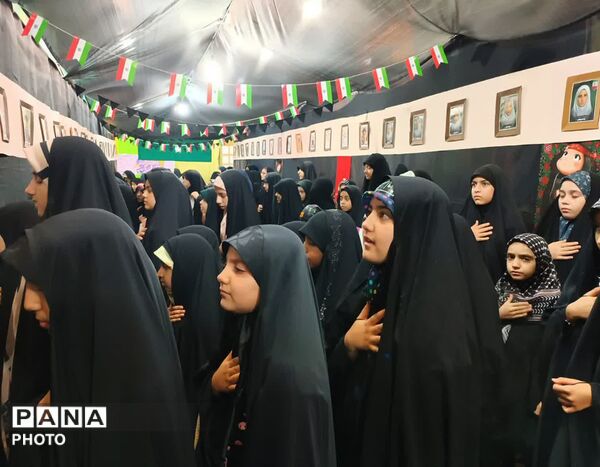 دورهمی کودکان و نوجوانان با برنامه‌های متنوع در حرم حضرت معصومه(س)