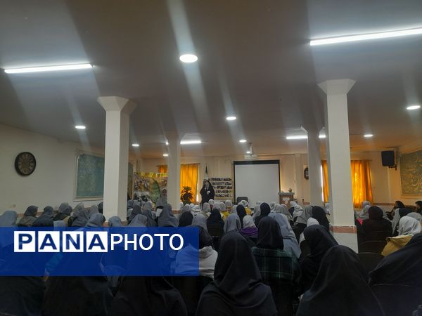 گرامیداشت هفته کتاب و کتابخوانی به همراه پرده خوانی شهادت حضرت فاطمه(س)