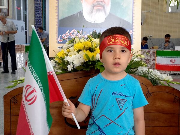 حضور پرشور مردم اصفهان در پای صندوق‌های رأی