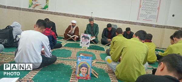 مدرسه شهید صادقی، میزبان دانش آموزان روزه دار در محفل نورانی قرآن