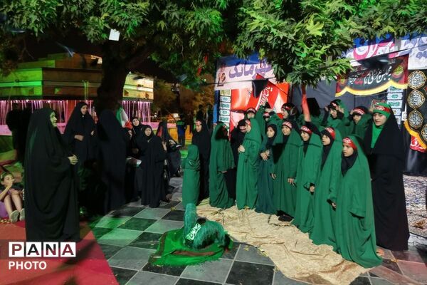  برپایی سفره حضرت رقیه (س) به کمک دانش‌آموزان و فرهنگیان پردیس