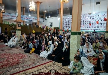 اعتکاف دختران نوجوان در شهرستان بام و صفی‌آباد