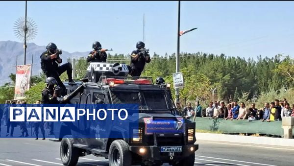 مراسم گرامیداشت روز ارتش در بیرجند 