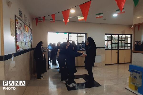 دبیرستان دخترانه شهدای فراجا، میزبان جشن جوانه‌ها