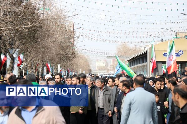 اجتماع عظیم منتظران ظهور در میدان شهدا مشهد