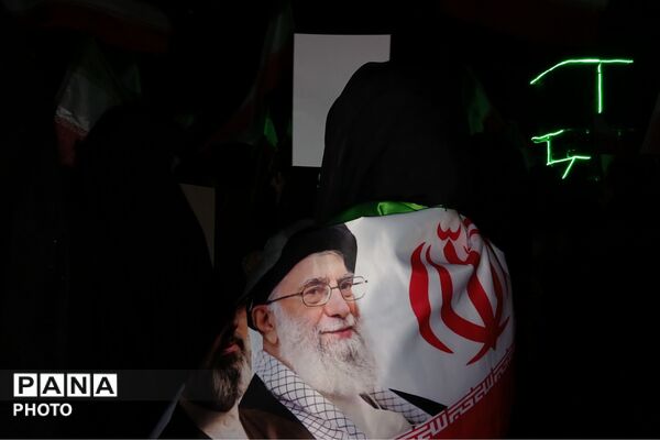 تجمعات مردمی در رودهن