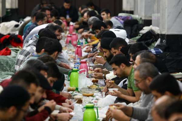 آیین معنوی اعتکاف در حرم مطهر رضوی- ۳