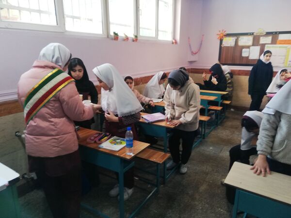 موکب دانش‌آموزی مدرسه ۲۲ بهمن به‌مناسبت ولادت حضرت مهدی (عج)