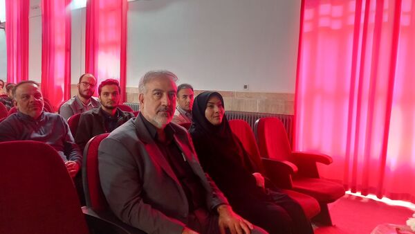 همایش توانمندسازی نومعلمان‌ ناحیه یک شهرستان بهارستان 