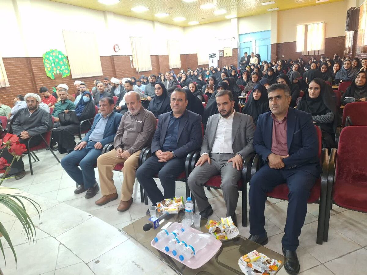 مربیان پرورشی در تربیت دانش‌آموزان نقشی اثرگذار و راهبردی دارند
