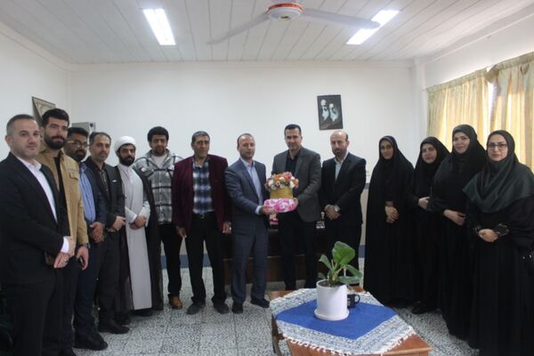 بزرگداشت مقام معلمان در مدارس گلوگاه 