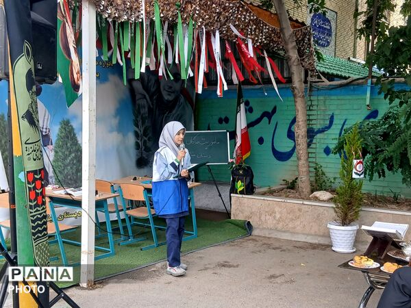 مراسم نهال امید یادواره شهید جاوید الاثر ماکان نصیری درمدرسه میثاق ناحیه ۳
