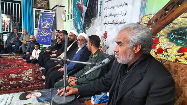 محفل قرآنی مردم مرند در سوگ امام راحل و شهدای خدمت 