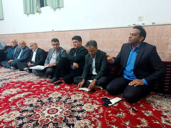 نشست فرماندار با اصناف و بازاریان گناباد 