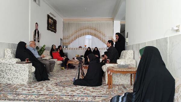 دیدار خبرنگاران پانا و بسیج رسانه شهرستان اردکان با خانواده شهید فتوحی