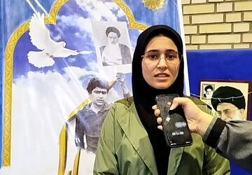 روایت خبرنگار پانا از شور و حال  دانش آموزان در جشن انقلاب