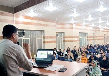 دومین دوره کارگاه روانشناسی ویژه والدین در حاجی‌آباد