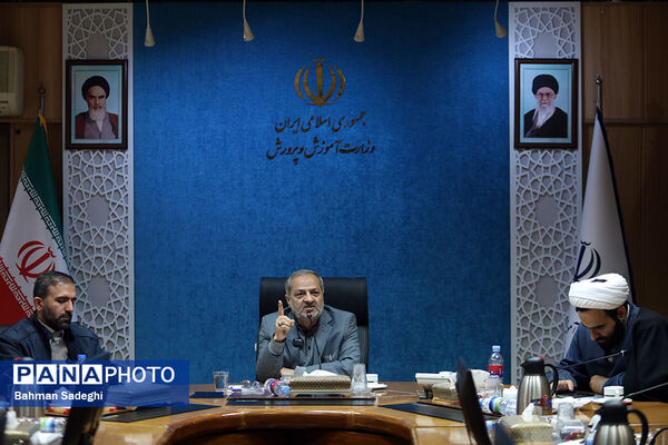 دیدار وزیر آموزش و پرورش با مسئولان اتحادیه انجمن‌های اسلامی دانش‌آموزی سراسر کشور