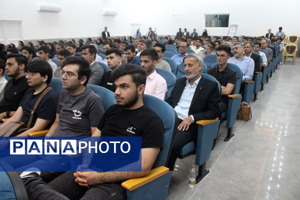 همایش تجلیل از برترین‌های کنکور سراسری 1403 استان بوشهر