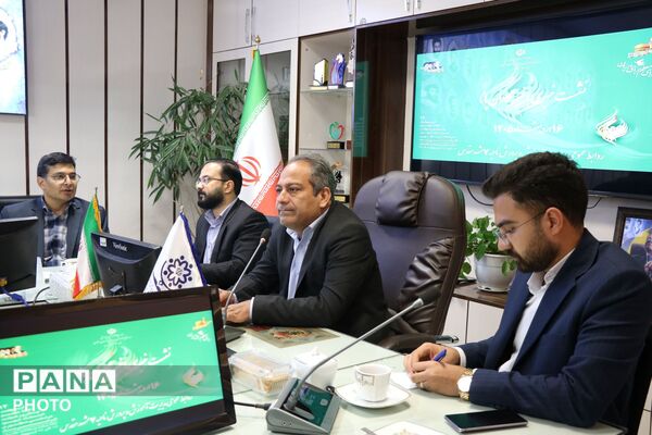نشست رئیس اداره آموزش و پرورش ناحیه ۷ مشهدبا دانش‌آموزان خبرنگاران خبرگزاری پانا 