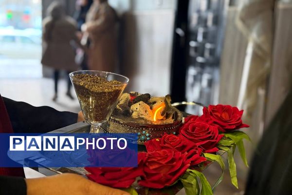 جشن روز پدر در سالن گلعباسی ورامین ؛ حضوریک هزار نفر از  پدران دانش آموزان گل‌های نمونه