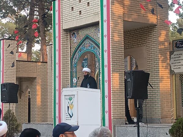 اولین سالگرد شهید محرم هادی میرآبادی بر سر مزارش برگزار شد  
