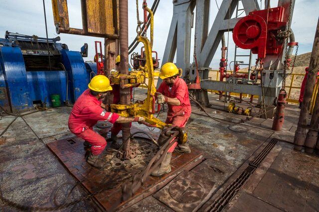 ۸ حلقه چاه نفت و گاز در فروردین امسال حفاری و تکمیل شد 