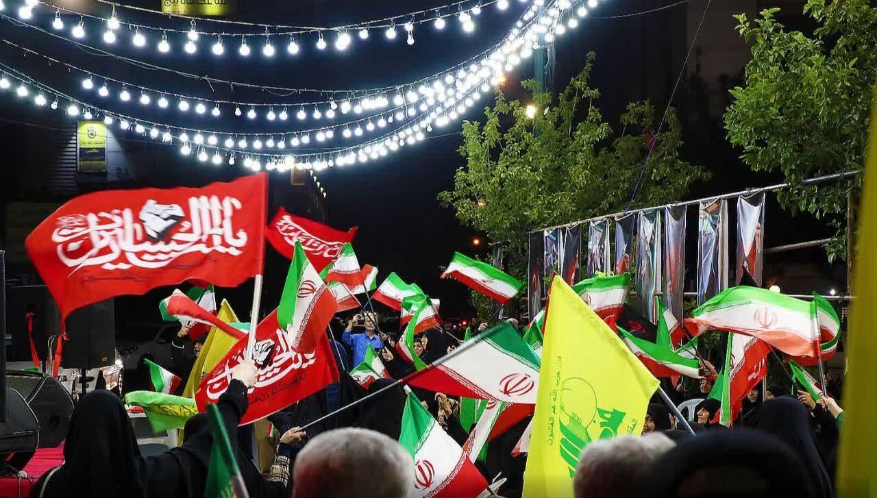 تجمعات شبانه در روز های پایانی ماه صفر همچنان پر رونق است