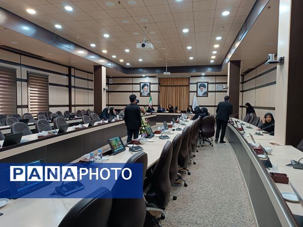 پیشران‌های توسعه؛ همایش ملی بانوان کارآفرین در مشهد کلید خورد