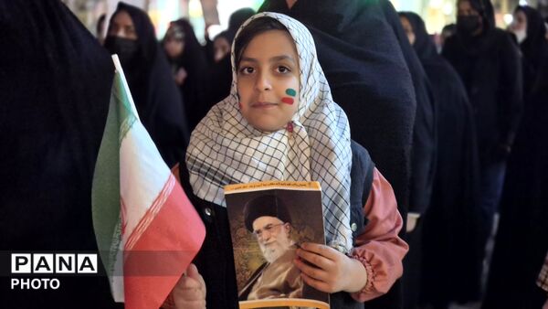 بیعت دهه نودی‌ها در فارسان 