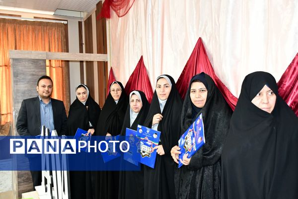 جشن ستارگان آموزش و پرورش مه‌ولات