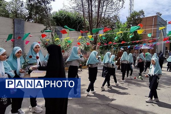 عطر رضوی در رباط کریم؛ نماز جمعه میزبان جشن میلاد امام رضا (ع)