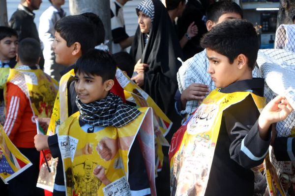 خروش دانش‌آموزان گرگانی در روز حماسه و بصیرت