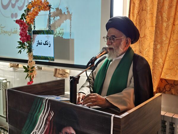زنگ نماز در دبیرستان شاهد مالک اشتر نیشابور 