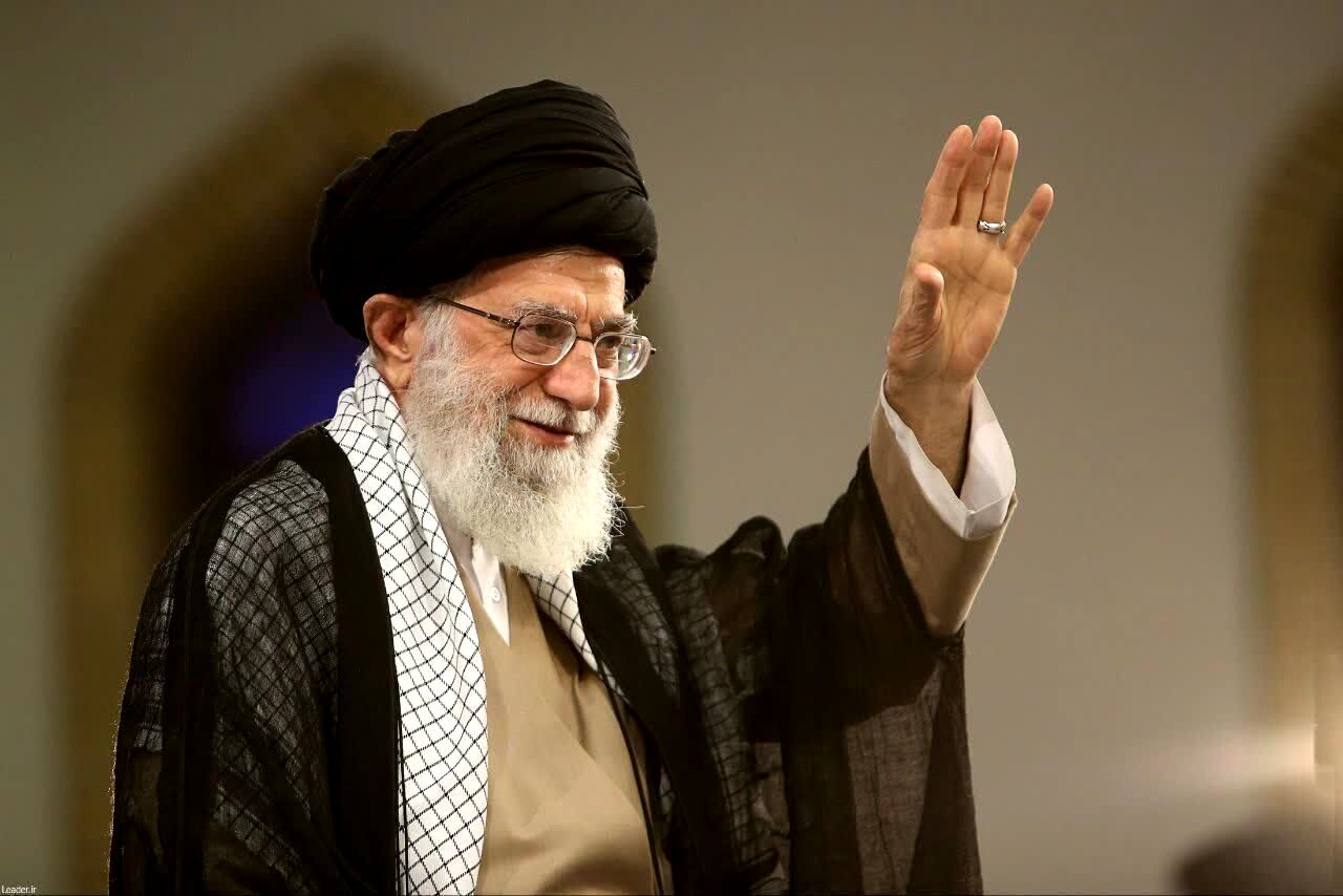«پدرِ امت»؛ نگاهی به سیره و سبک زندگی رهبر شهید انقلاب در قاب شبکه دو