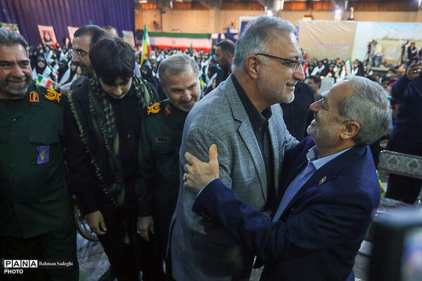 مراسم سالروز شهادت شهید حسین فهمیده و هفته بسیج دانش‌آموزی