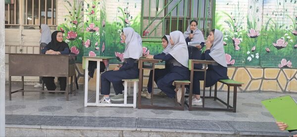 جشن روز معلم در دبستان نیایش ۲