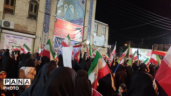چهلمین روز شهادت رهبر شهید و دانش‌آموزان مدرسه شجره طیبه میناب