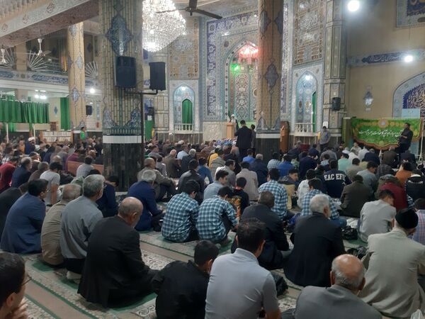 نماز عبادی سیاسی جمعه با حضور پرشور عموم مردم شهرستان ورامین