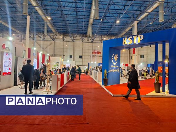 روز سوم از نمایشگاه پژوهش و فناوری در مشهد