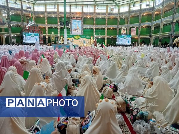 آیین زیبای جشن تکلیف دختران یزدی در حسینیه محمود آباد