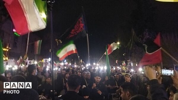 حماسه همچنان ادامه دارد 